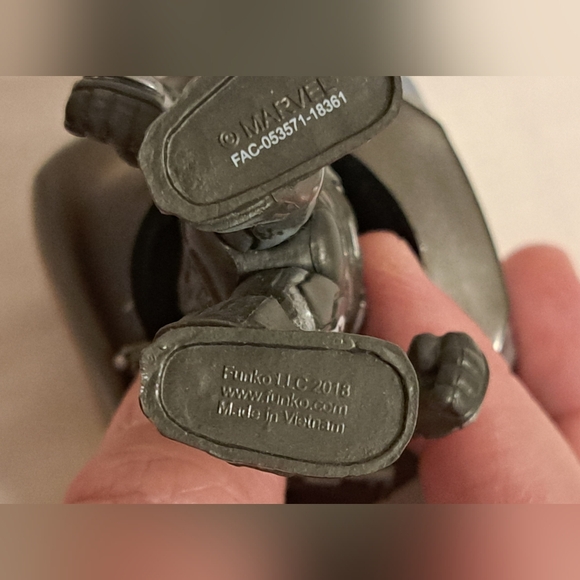 FUNKO POP VINYL #128 WAR MACHINE MARVEL SERIES FIGURE AVENGERS CIVIL WAR - Picture 4 of 4